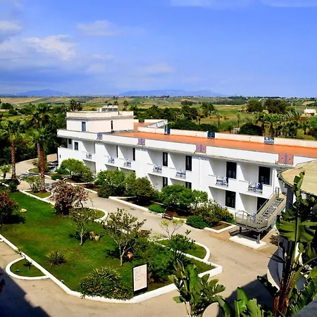 Отель Zeta Club Selinunte 4*